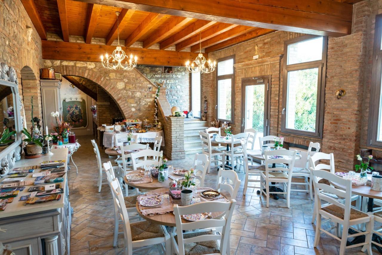 Agriturismo Le Fontanelle Da Valente Montichiari Exterior photo