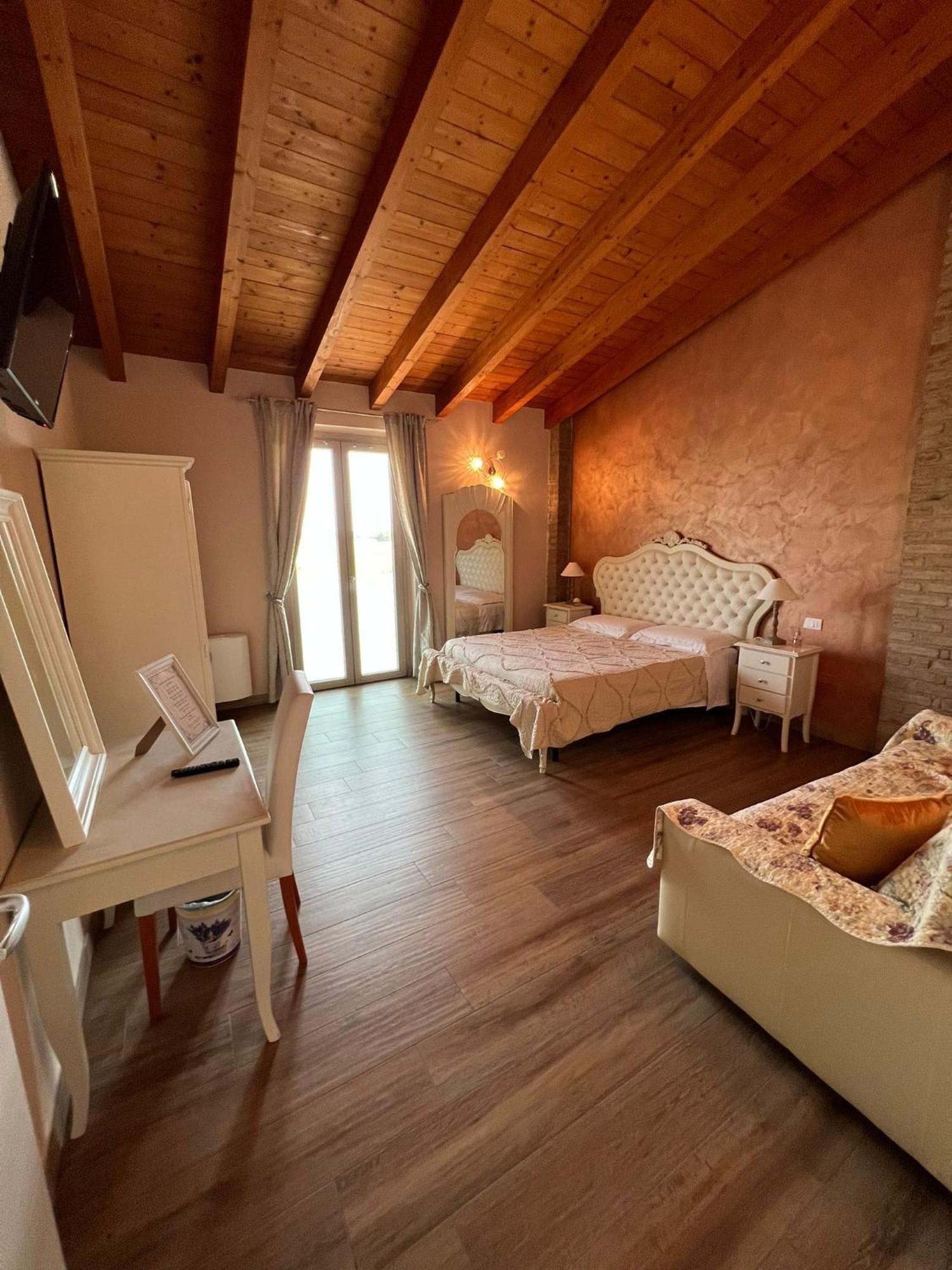 Agriturismo Le Fontanelle Da Valente Montichiari Exterior photo